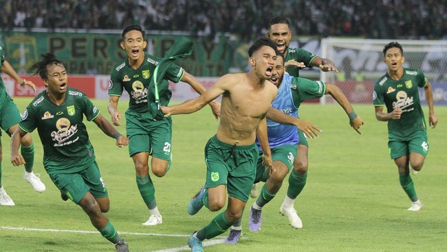 Marselino Ferdinan mencetak gol istimewa untuk Persebaya pada hari Shin Tae Yong mengumumkan pemanggilan pemain Timnas Indonesia U-19.