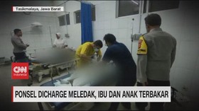 VIDEO: Ponsel Dicharger Meledak Ibu dan Anak Terbakar