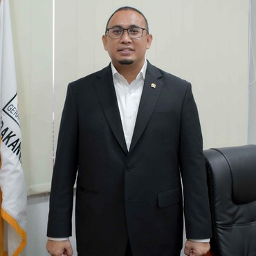 Ternyata Segini Kekayaan Andre Rosiade Mertua Pesepakbola Pratama Arhan