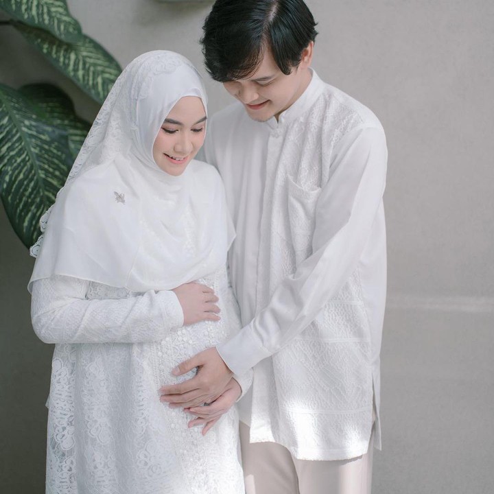 <p>Sejak mengumumkan kehamilannya, Anisa Rahma kerap membagikan kisah perjuangannya punya momongan. Anisa dan suaminya, Dito, memutuskan untuk menjalani program bayi tabung setelah menjalani pemeriksaan kesuburan. Anisa mengalami masalah di tuba fallopi. Sementara Dito didiagnosis mengalami masalah di spermanya. (Foto: Instagram @anisarahma_12)</p>