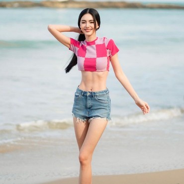 Pedasnya Seblak Bikin Davika Hoorne Aktris Thailand Penasaran dengan Kuliner Indonesia