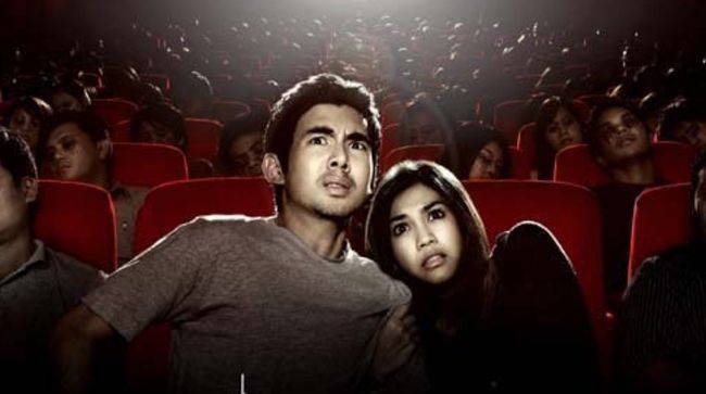 Sebuah penelitian di Inggris sebelumnya menyebut bahwa nonton film horor bisa menurunkan berat badan. Namun benarkah semudah itu menurunkan badan?