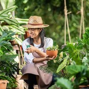 Wah, Studi Ungkap 'Ngobrol' dengan Tanaman Bisa Bikin Lebih Bahagia! Kok Bisa?