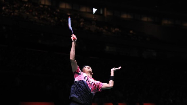 Setelah mengundurkan diri di tengah laga perempat final French Open, Jonatan Christie tidak mau menyerah begitu saja untuk bisa tampil di Hylo Open pekan ini.