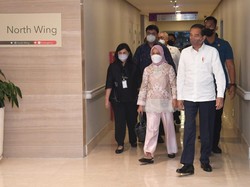Kahiyang Lahiran Anak Ketiga Bawa Kabar Bahagia bagi Jokowi Sekeluarga