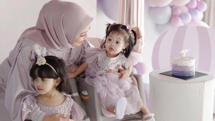 Keponakan Dian Pelangi Meninggal Dunia