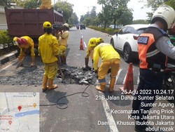 Bikin Celaka, Polisi Tidur Menyaru Zebra Cross di Sunter Kini Dibongkar