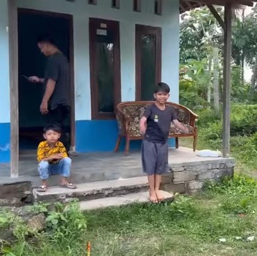 Intip 8 Potret Rumah Farel Prayoga di Kampung Sebelum Viral