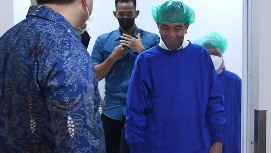 Kahiyang Ayu Melahirkan Kahiyang Ayu Melahirkan