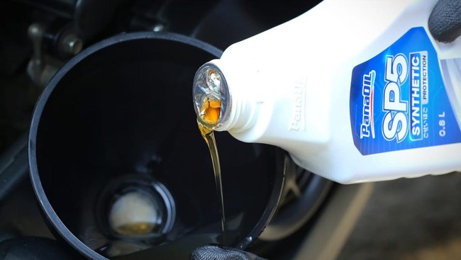 Oli motor matic sebaiknya tak digunakan untuk motor manual, begitu pula sebaliknya.