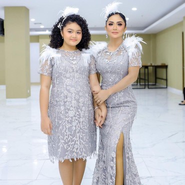 Reaksi Sinis & Kecut Amora Lemos Saat Raffi Ahmad Ungkap Naksir Krisdayanti