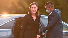FOTO: PM Finlandia Sanna Marin yang Terseret Skandal Foto Telanjang