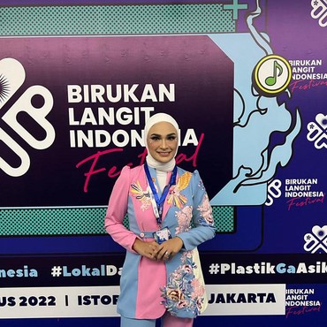 Dukungan Putri Zulkifli Hasan pada Gerakan Birukan Langit Indonesia