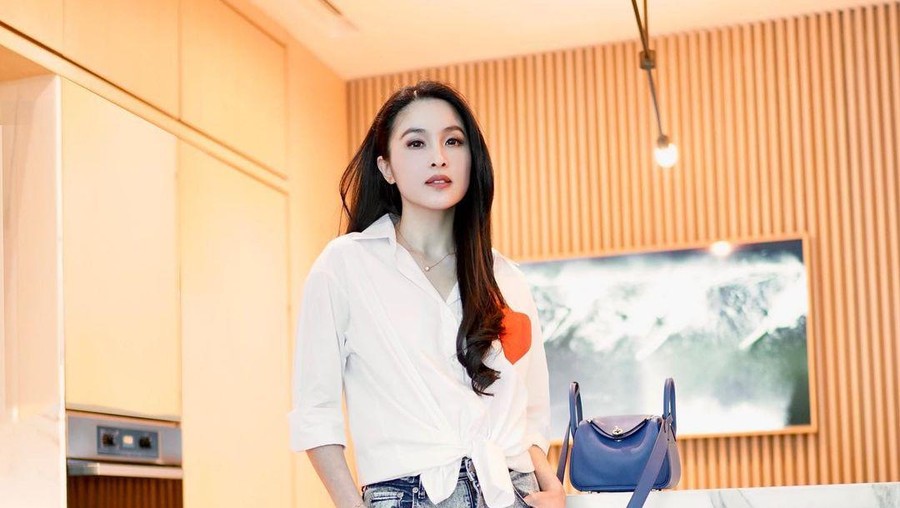 Sandra Dewi Punya Dapur Keren, Sering Dipakai Buat Foto OOTD!