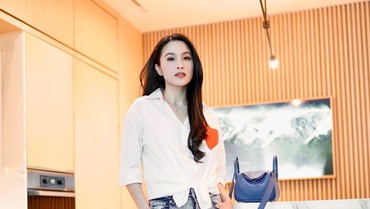 img-title Kaki Sandra Dewi Jadi Sorotan Usai Bagikan Potret Akhir Pekan