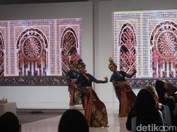 JFW 2022 Dimulai, Sultan: Jogja Siap Kembangkan Industri Fesyen
