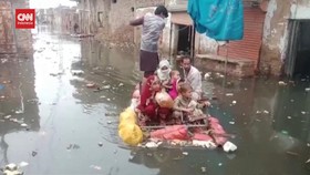 VIDEO: Banjir Bandang Terjang Pakistan, 82 Ribu Rumah Rusak