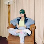 4 Potret OOTD Widi Vierratale yang Tampil Fashionable dengan Topi