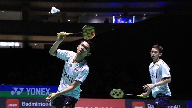 Netizen turut mengomentari kesalahan penyebutan asal negara Kevin Sanjaya/Marcus Gideon dan Fajar Alfian/Muhammad Rian Ardianto di Denmark Open 2022.