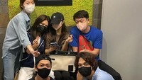 <p>Belum lama ini, Kang Tae Oh mengumumkan bahwa dirinya akan menjalani wajib militer. Namun, sebelum menjalani kewajibannya tersebut sebagai warga negara Korea Selatan, Kang Tae Oh menyempatkan waktu untuk bertemu para pemain Run On terlebih dahulu. (Foto: Instagram@kto940620)</p>