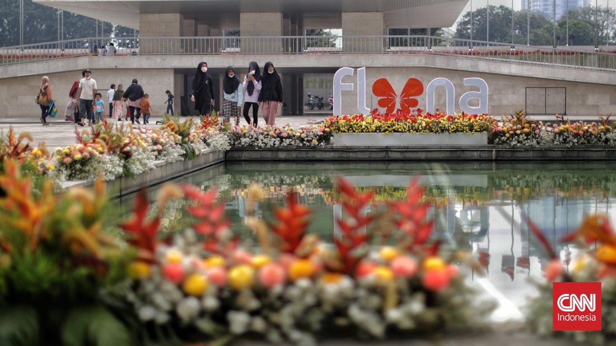 FOTO: Menikmati Akhir Pekan di Pameran Flora Fauna Lapangan Banteng