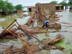 Tolong! Pakistan Butuh Bantuan Keuangan Atasi Banjir Parah