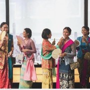 Selain Batik, Sejumlah Kain Tradisional Ini Bisa Jadi Padu Padan yang Menarik untuk Kebayamu!