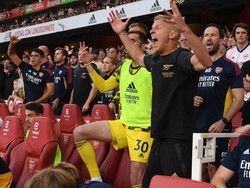 Zinchenko Heboh Rayakan Gol Arsenal, eh Disangka Penyusup Lapangan