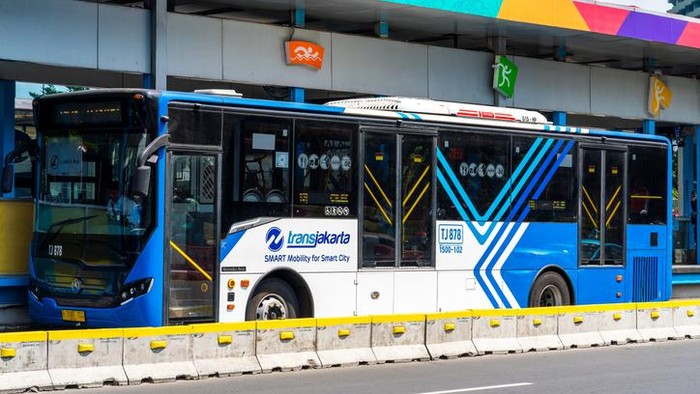 Hore! Transjakarta per Hari Ini Kembali Beroperasi 24 Jam, Imbas BBM Naik?