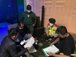 Buntut Ajakan Pesta Miras, Polisi Malang Razia Pemasang Reklame