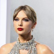 5 Selebriti dengan Makeup Terbaik di MTV Video Music Awards 2022