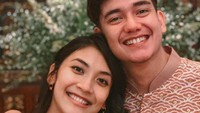 <p>Adipati Dolken dan Canti Tachril mendapat kejutan di tahun kedua pernikahan mereka. Pasangan ini mengabarkan bahwa mereka akan segera mendapatkan momongan, Bunda. (Foto: Instagram @cantitachril)<br /><br /><br /></p>