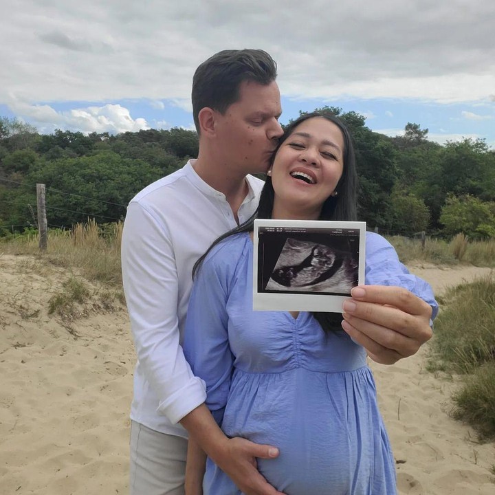 <p>Usia kandungan Gracia Indri sudah masuk trimester ketiga, yakni 7 bulan. Dalam foto yang diunggahnya, baby bump Gracia Indri sudah terlihat jelas. (Foto: Instagram @graciaz14)</p>