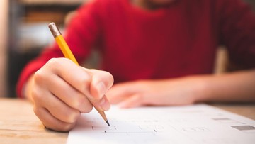 CARA AGAR ANAK TIDAK STRES SAAT UJIAN