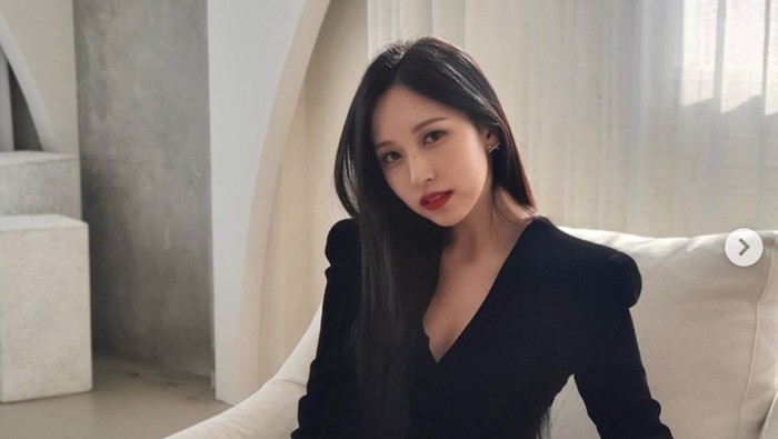 Mina TWICE