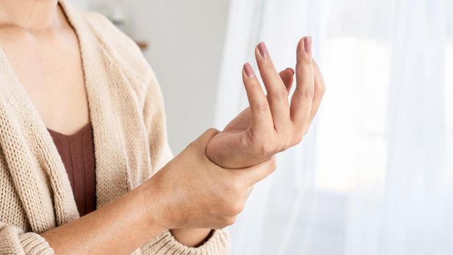 Muncul keluhan kesehatan usai konsumsi suplemen Blackmores. Ternyata pada suplemen magnesium ada kandungan vitamin B6 melebihi dosis yang dianjurkan.