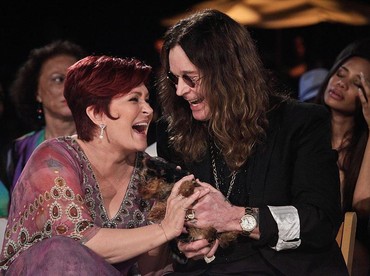 Anak Pilih Artis yang Cocok Perankan Ozzy & Sharon Osbourne di Film Biografi
