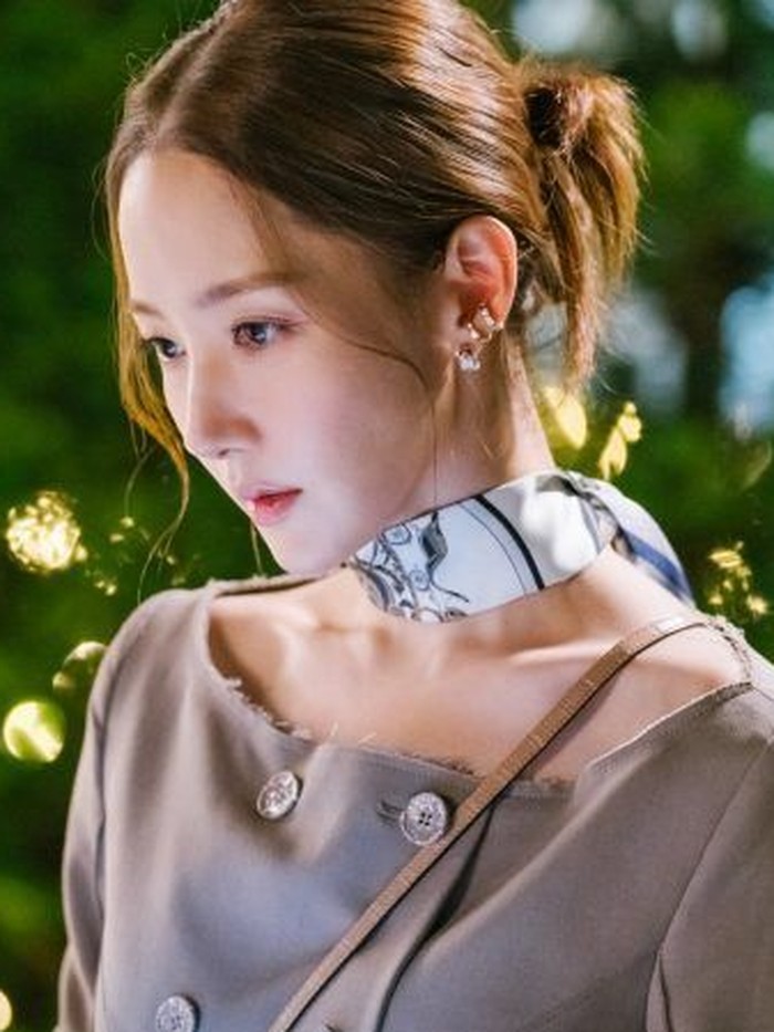 Salah satu aktris Korea terkenal, Park Min Young telah mendapatkan karakter unik dalam drama terbaru berjudul 'Love in Contract'./ foto: tvN Drama