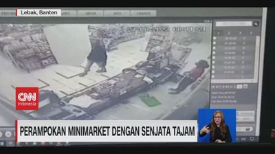 VIDEO: Perampokan Minimarket dengan Senjata Tajam