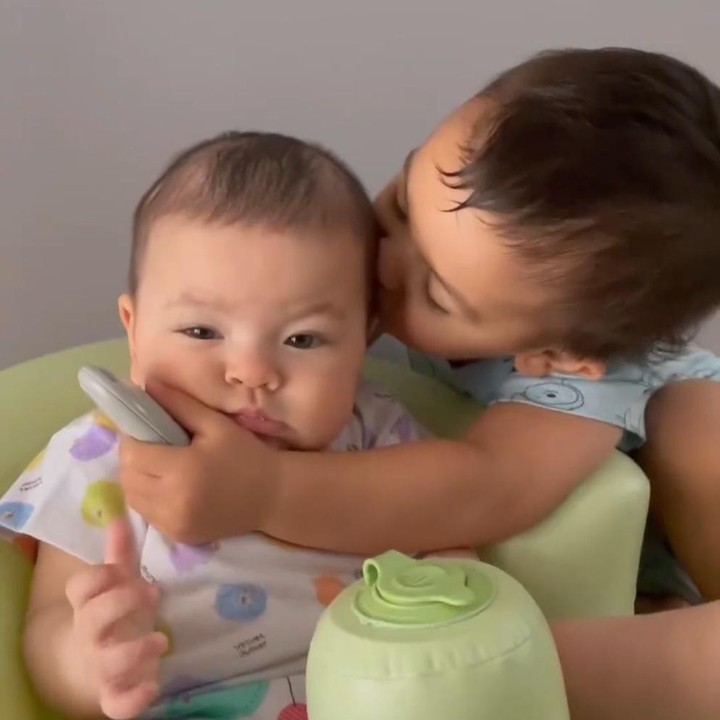 <p>Ryden dan Aisyah juga selalu terlihat kompak nih, Bunda. Keduanya juga selalu bersikap manis dan menggemaskan. (Foto: Instagram: @kimbrlyryder)</p>