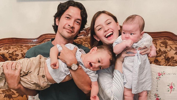 Potret Anak Kimberly Ryder Potret Anak Kimberly Ryder