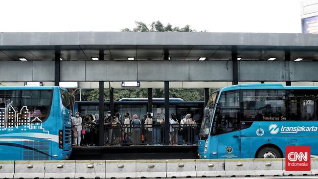 Kini, posisi bus TransJakarta bisa dilacak secara live di Google Maps. Berikut caranya.