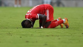 Viral Sadio Mane Tolak Pegang Bir Saat Sesi Foto Bayern