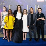 5 Rahasia Parenting Angelina Jolie, Besarkan Anak-anaknya untuk Hargai Keberagaman