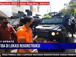 Penampakan Bharada E Berbaju Tahanan Tiba di Rekonstruksi Pembunuhan Yoshua
