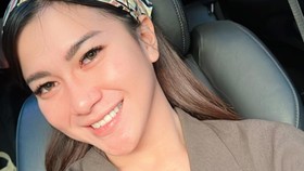 Dita Fakhrana Menikah dengan Rino Yosiaki di Singapura
