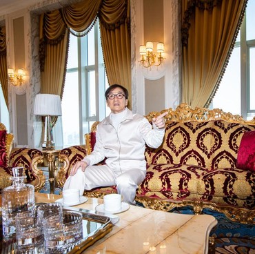 Sukses & Kaya Raya, Jackie Chan Sedih Tak Punya Penerus