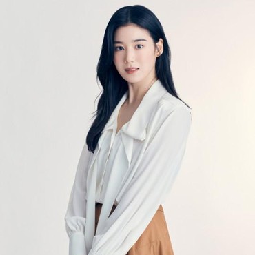 Gantikan Park Ji Hyun, Jung Eun Chae Dampingi Ahn Bo Hyun di 'Flex X Cop 2'