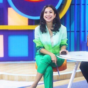 Ungkap Alasan Bercerai, Feni Rose: Saya Kurang Pintar