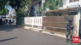 AKP Irfan Cegah Satpam Telepon Ketua RT saat Ganti DVR CCTV Duren